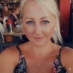 about-socialising-buddies-breaks-lindsay-support-worker